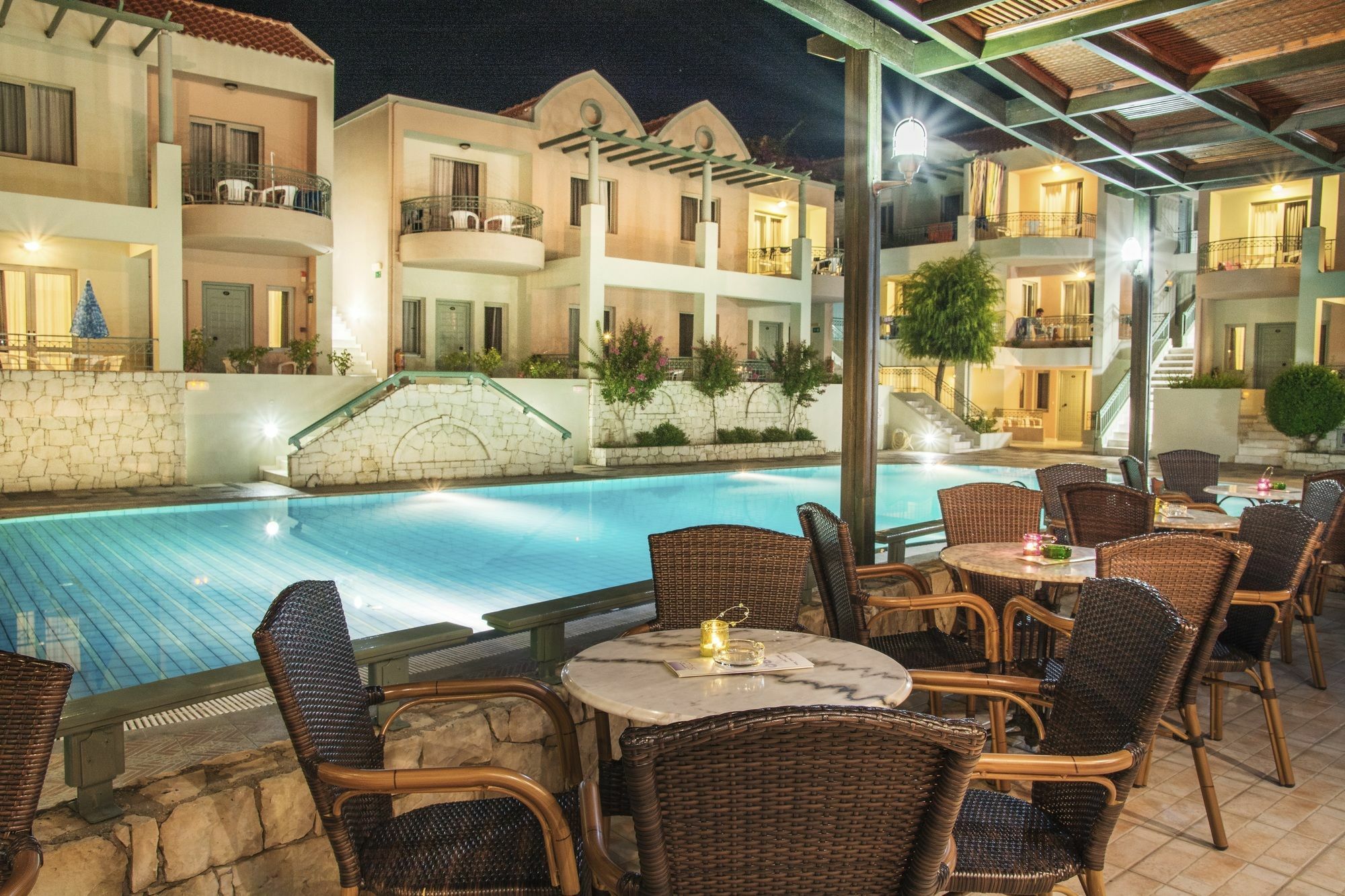 Lotus Hotel Apartments Kato Daratso Exteriér fotografie